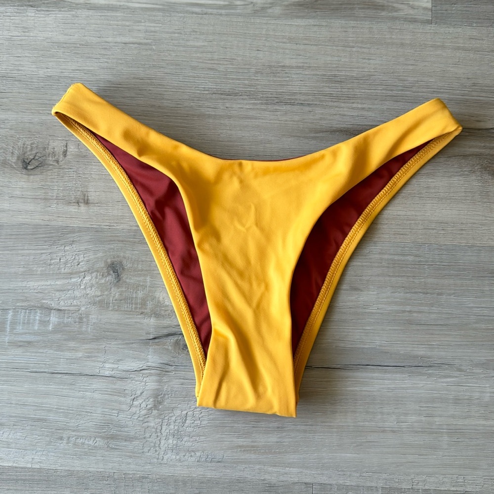 Kelia bottoms in persimmon